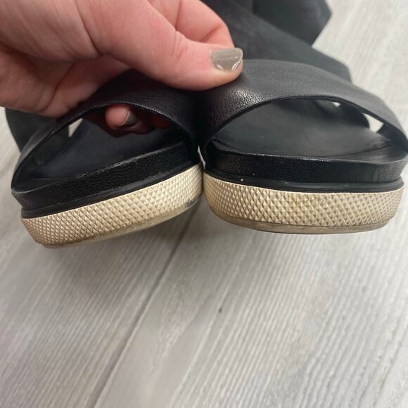 Eileen Fisher Women's Black Leather Strappy Sport T Sandals Size 8.5 - Picture 10 of 10